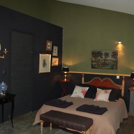 살스-르-샤토 Casa Montes B&B 외부 사진
