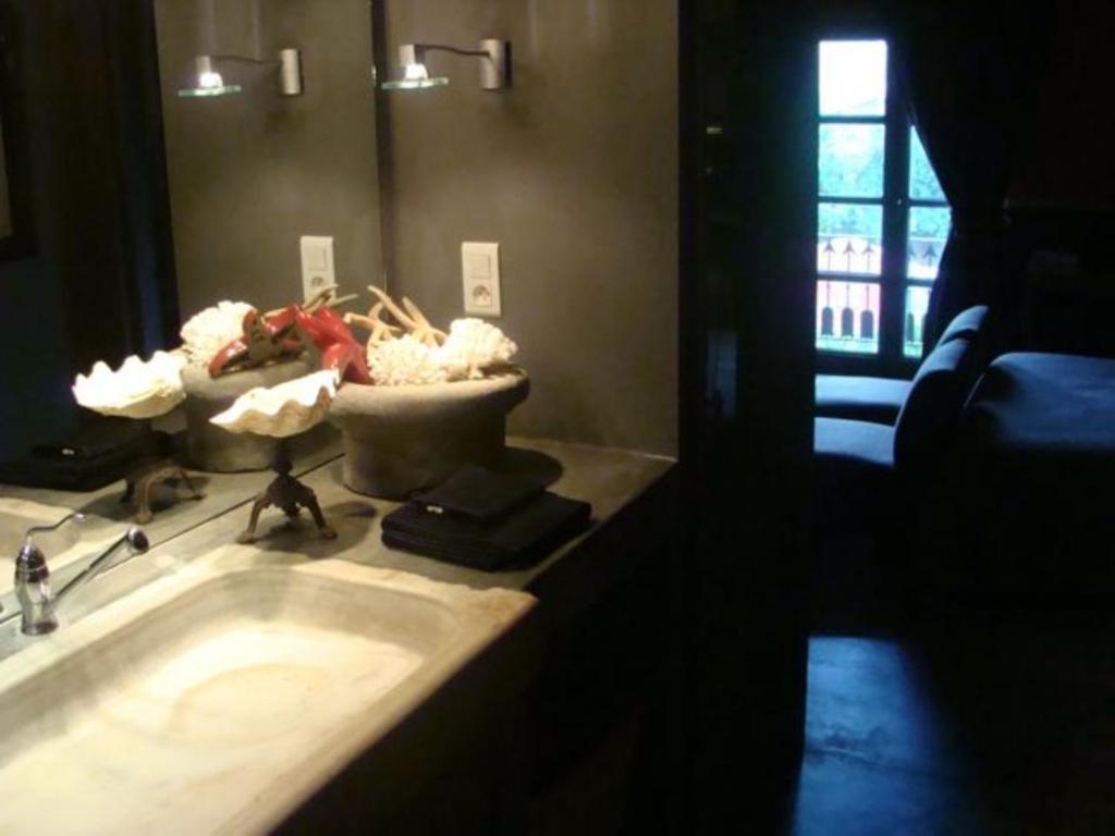 살스-르-샤토 Casa Montes B&B 객실 사진