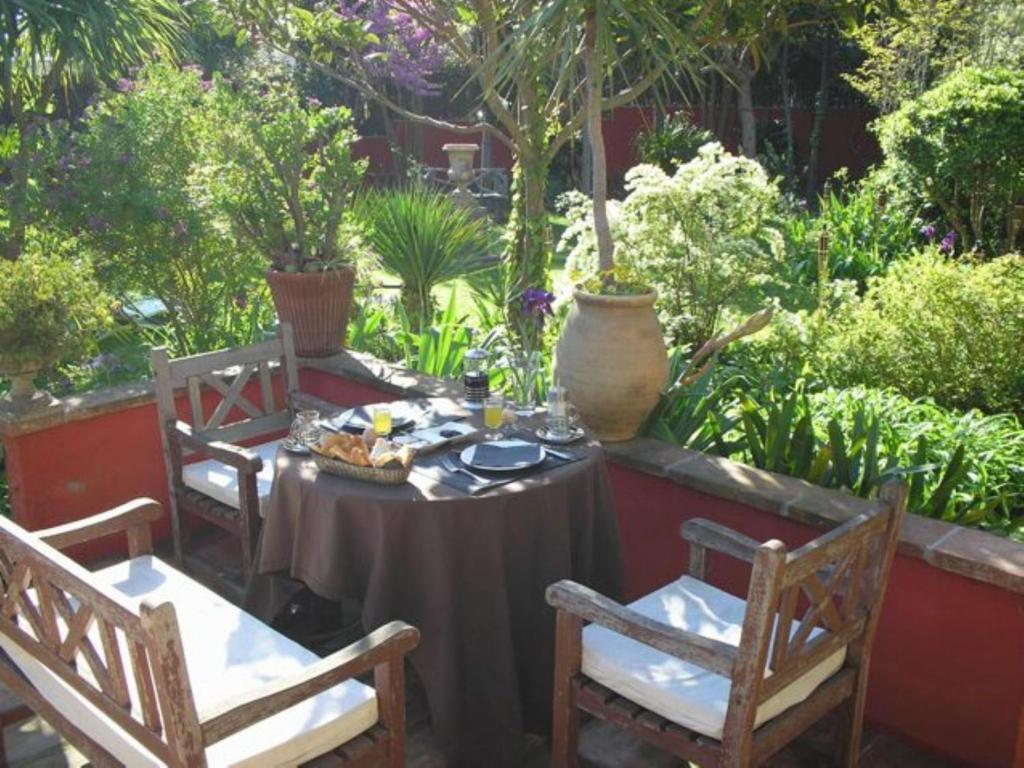살스-르-샤토 Casa Montes B&B 외부 사진