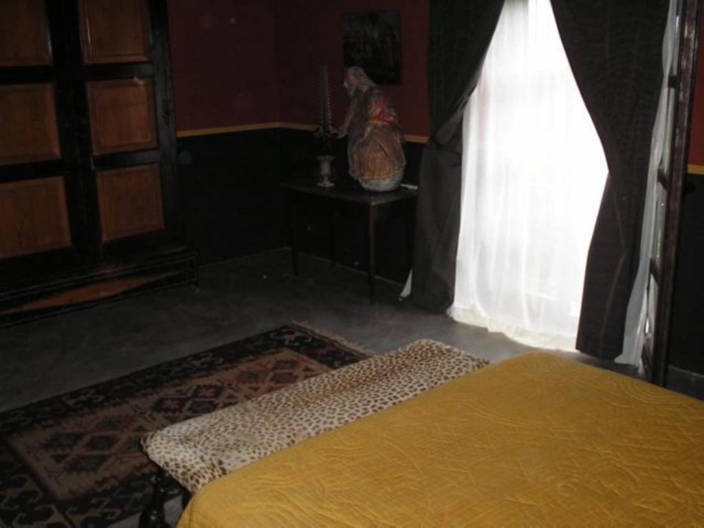 살스-르-샤토 Casa Montes B&B 객실 사진